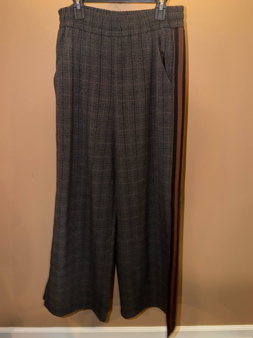 Evereve Gray Plaid Wide-Leg Pants with Brown and Tan Side Stripes